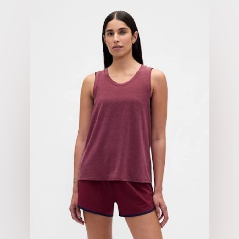 Petite XS Red GAP GapFit breath racerback tank